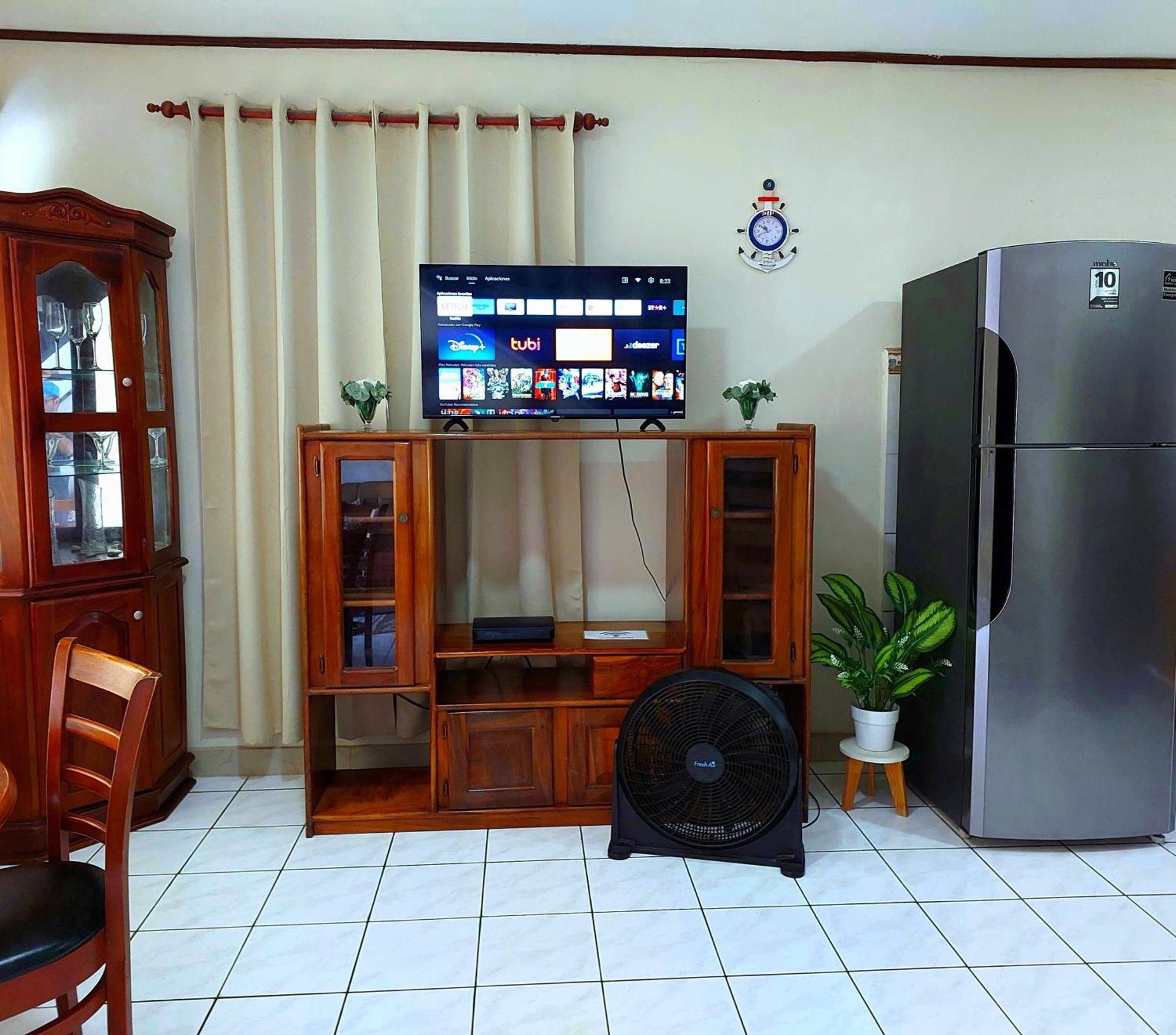 Casa Equipada En El Centro De Puntarenas Villa Exteriör bild