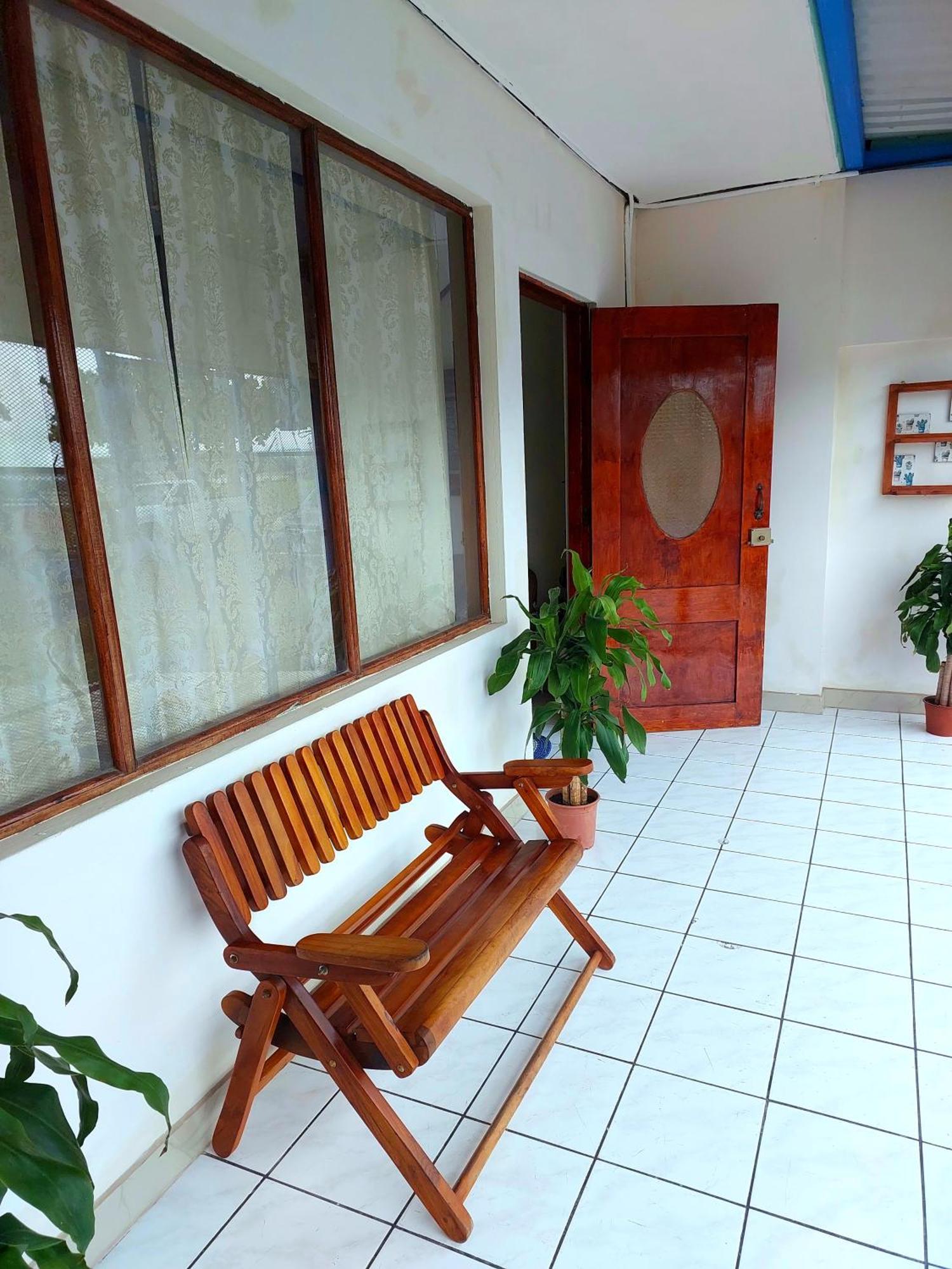 Casa Equipada En El Centro De Puntarenas Villa Exteriör bild