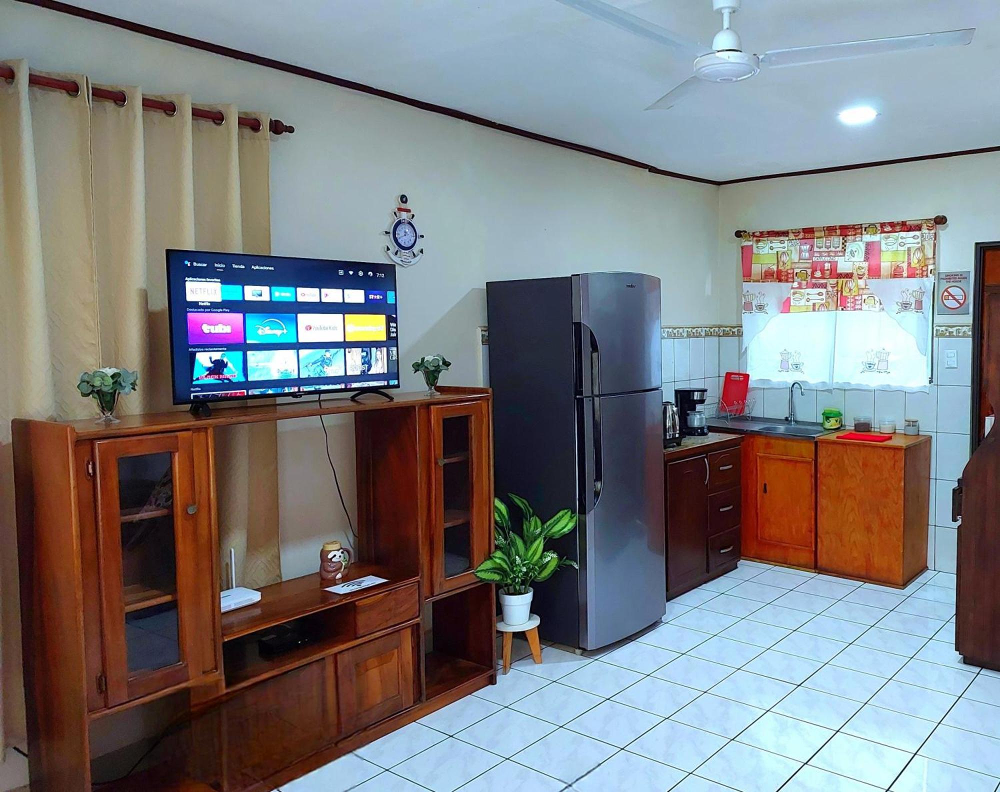 Casa Equipada En El Centro De Puntarenas Villa Exteriör bild