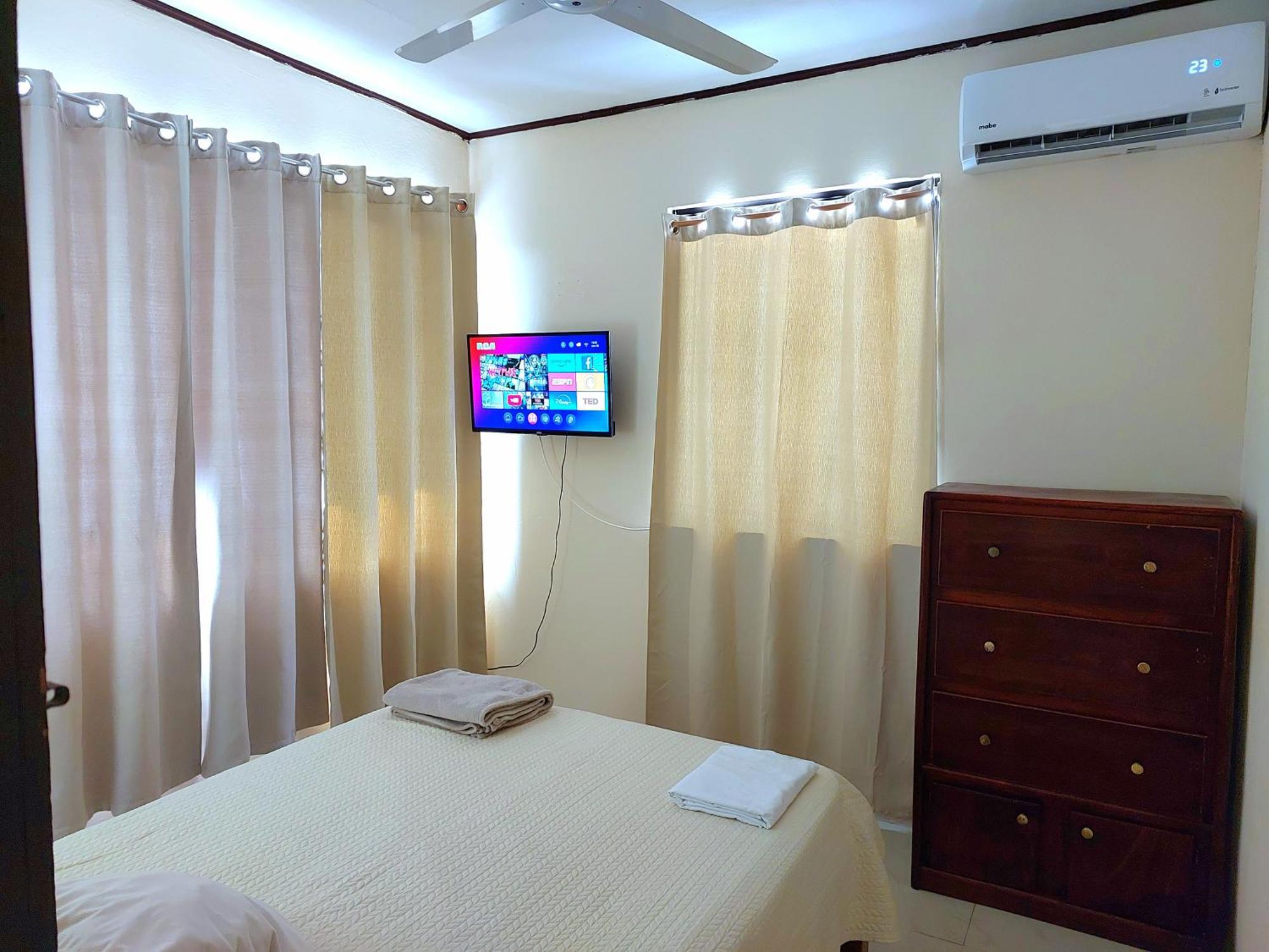 Casa Equipada En El Centro De Puntarenas Villa Exteriör bild